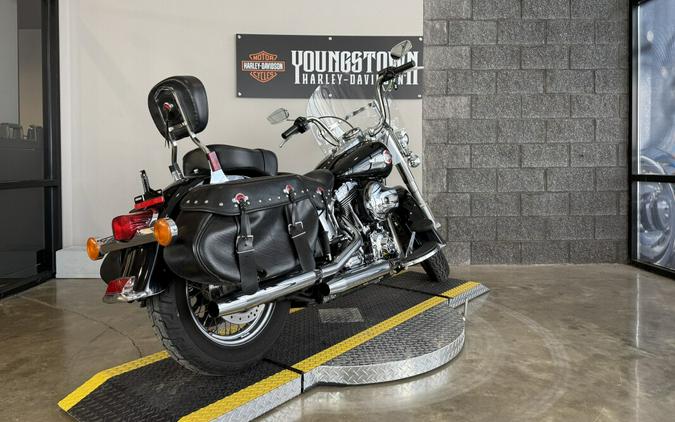 2017 Harley-Davidson® Heritage Softail® Classic FLSTC