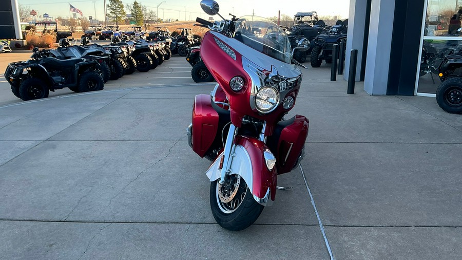 2019 Indian Motorcycle Indian® Roadmaster® - Two-Tone Option