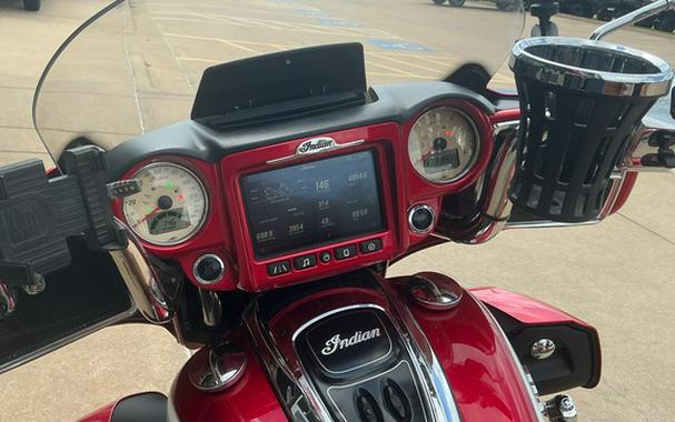 2019 Indian ROADMASTER Indian - Two-Tone Option