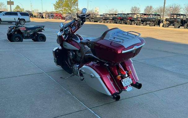 2019 Indian Motorcycle Indian® Roadmaster® - Two-Tone Option