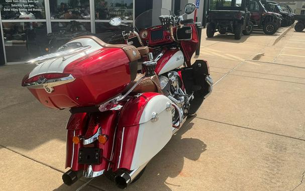 2019 Indian ROADMASTER Indian - Two-Tone Option