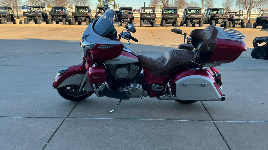 2019 Indian Motorcycle Indian® Roadmaster® - Two-Tone Option