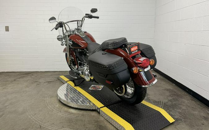 2024 Harley-Davidson Heritage Classic RED ROCK/BLACK W/ PINSTRIPE