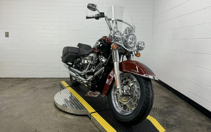 2024 Harley-Davidson Heritage Classic RED ROCK/BLACK W/ PINSTRIPE
