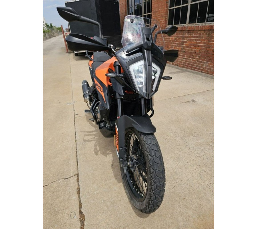 2023 KTM Adventure 390