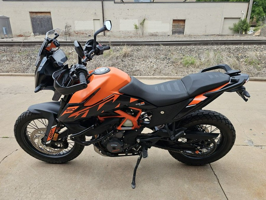 2023 KTM Adventure 390