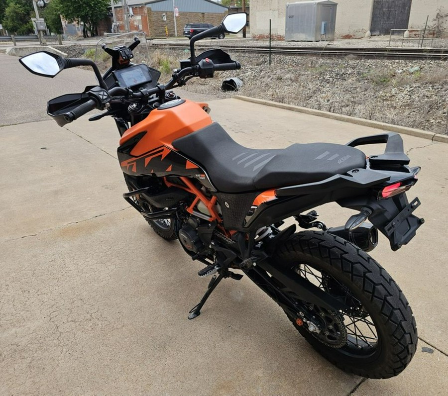 2023 KTM Adventure 390