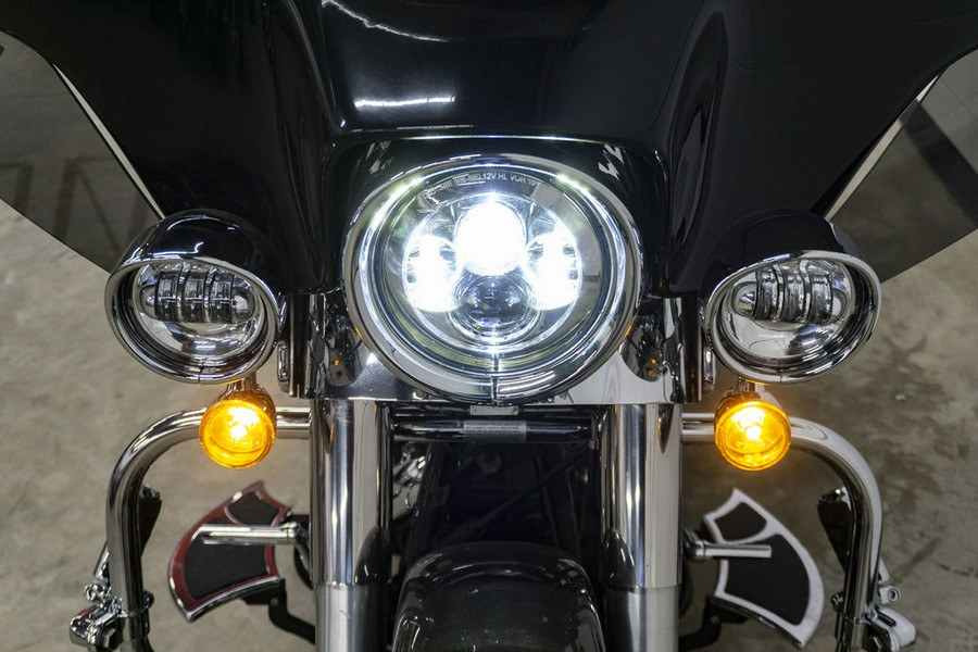 2010 Harley-Davidson® FLHR - Road King®