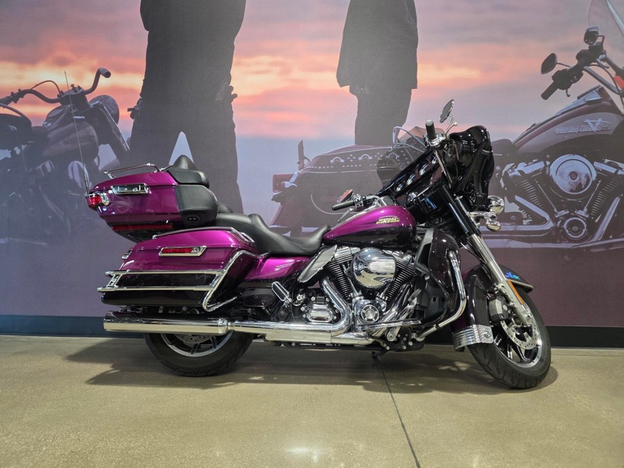 2016 Harley-Davidson® Ultra Limited Custom Colour Purple Fire/Blackberry Smoke