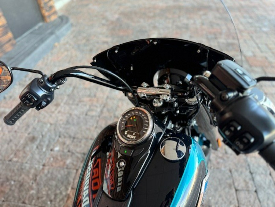 2026 Harley Davidson Heritage Classic® FLHC