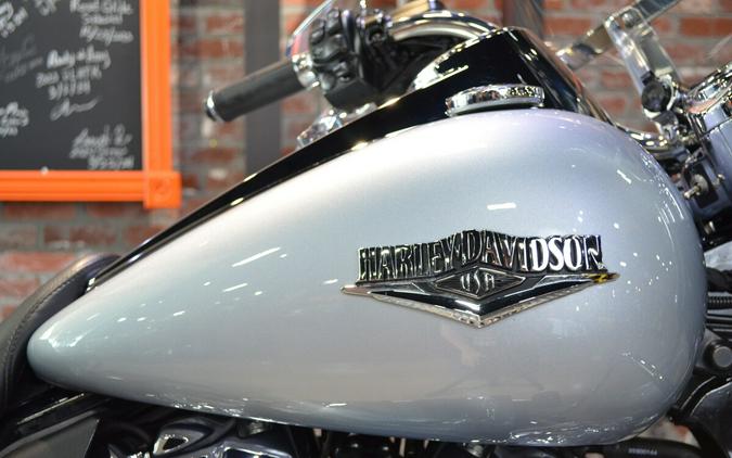 2019 Harley-Davidson Road King Barracuda Silver