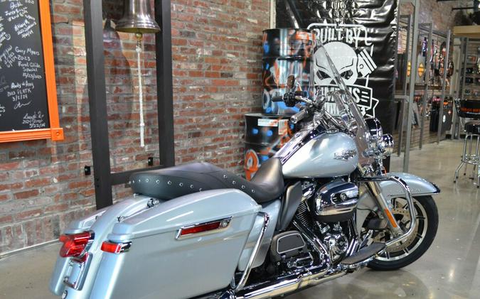 2019 Harley-Davidson Road King Barracuda Silver