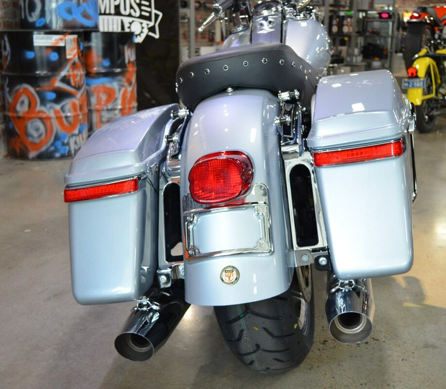 2019 Harley-Davidson Road King Barracuda Silver