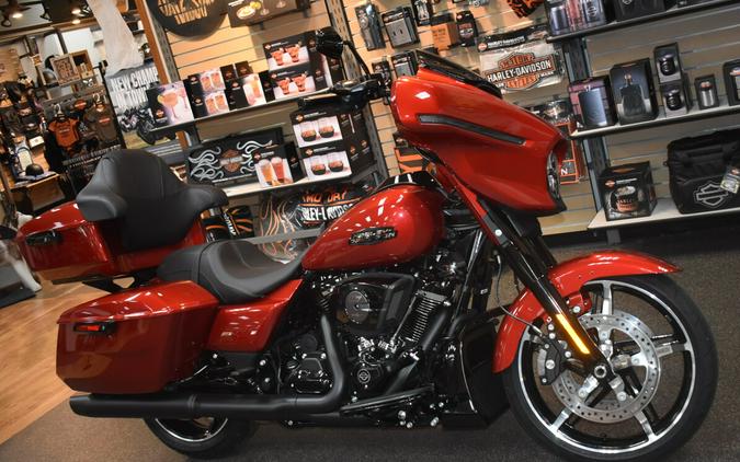 FLHX 2025 Street Glide™