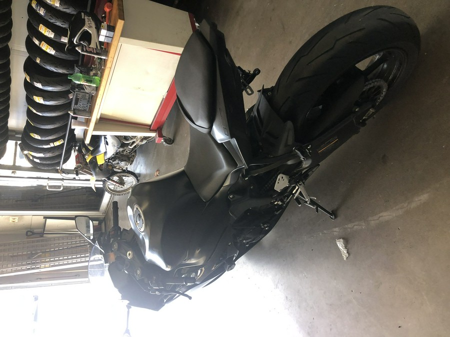 2024 Kawasaki Ninja® ZX™-6R Base