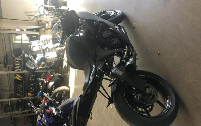 2024 Kawasaki Ninja® ZX™-6R Base