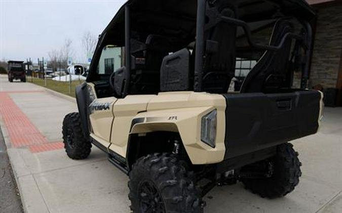 2023 Yamaha Wolverine RMAX4 1000 XT-R