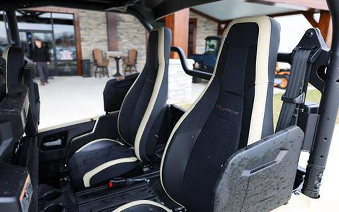 2023 Yamaha Wolverine RMAX4 1000 XT-R