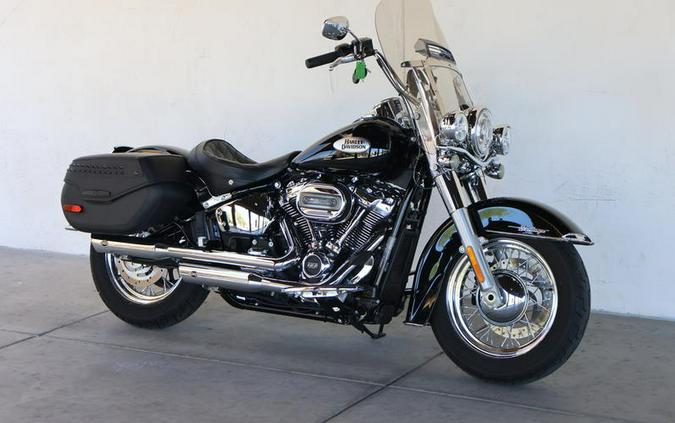 2024 Harley-Davidson® FLHCS - Heritage Classic