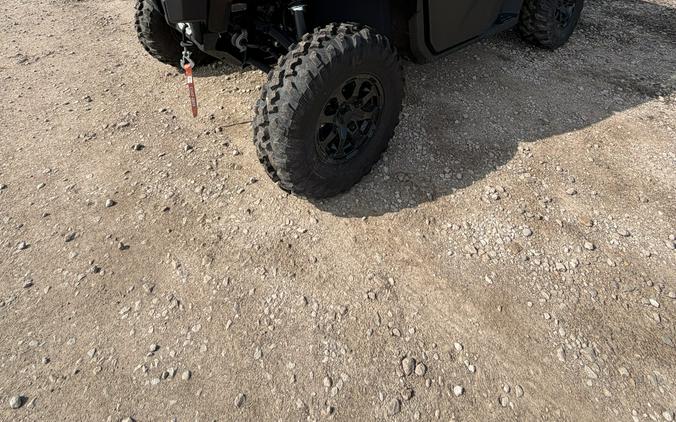 2026 Can-Am Defender XT CAB HD11