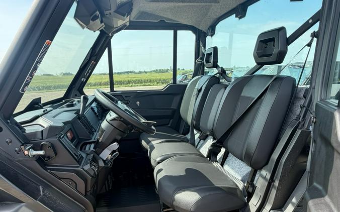 2026 Can-Am Defender XT CAB HD11