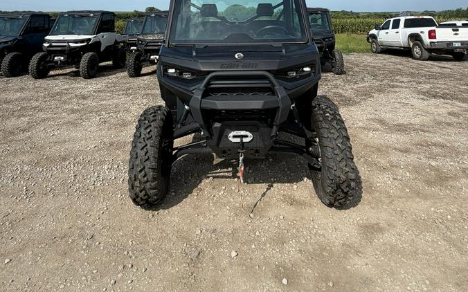 2026 Can-Am Defender XT CAB HD11
