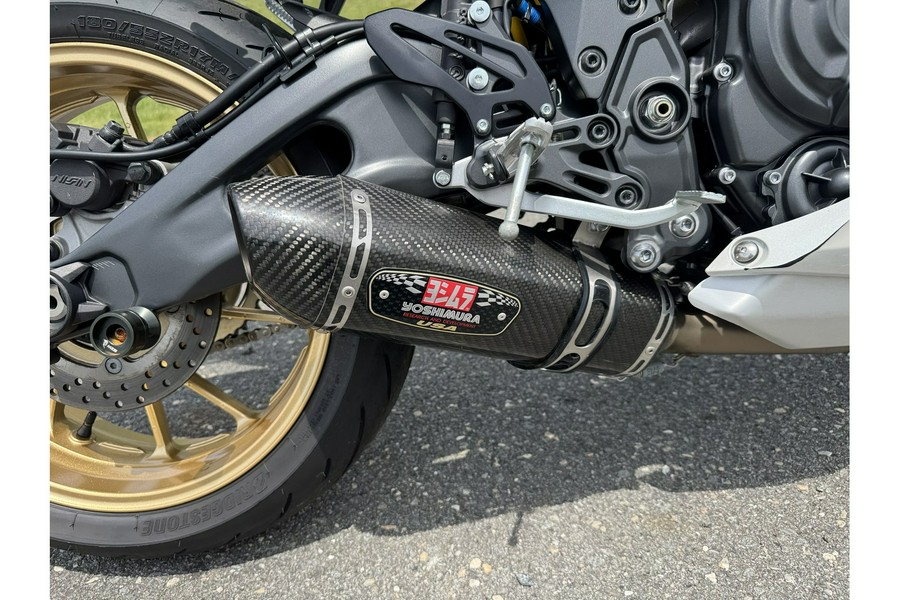 2022 R7 ANNIV EDITION - Yamaha