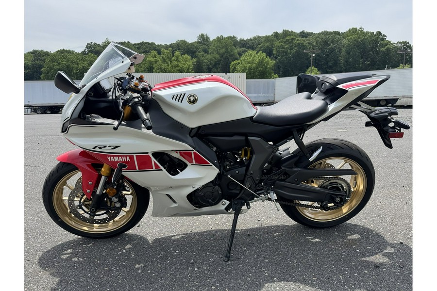 2022 R7 ANNIV EDITION - Yamaha
