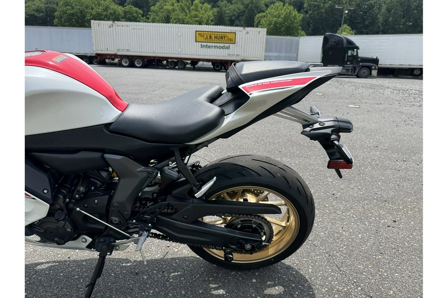 2022 R7 ANNIV EDITION - Yamaha