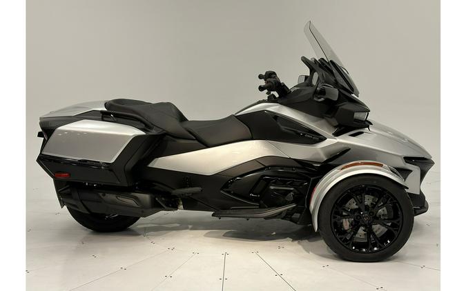 2024 Can-Am RT (SE6)