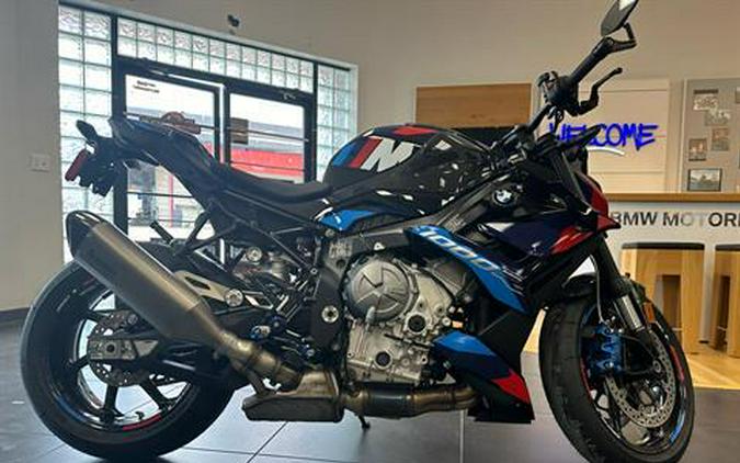 2024 BMW M 1000 R