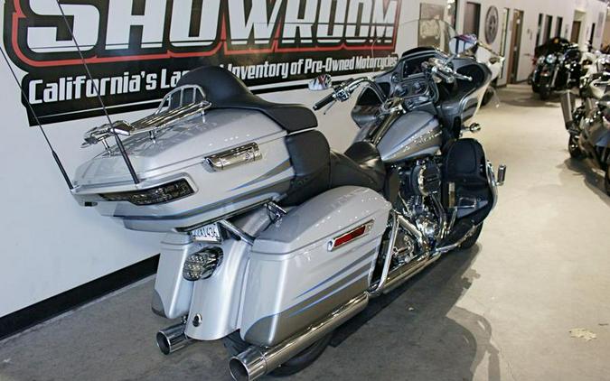 2016 Harley-Davidson® FLTRUSE - CVO™ Road Glide Ultra®