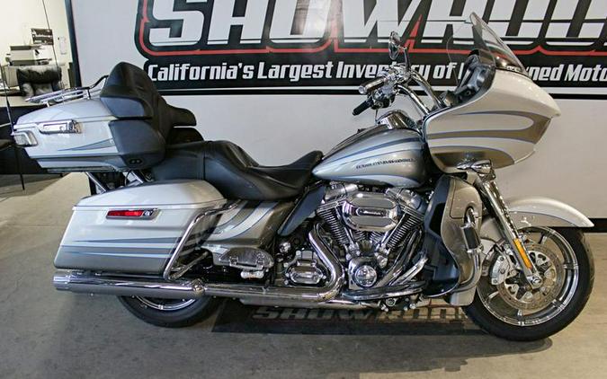 2016 Harley-Davidson® FLTRUSE - CVO™ Road Glide Ultra®