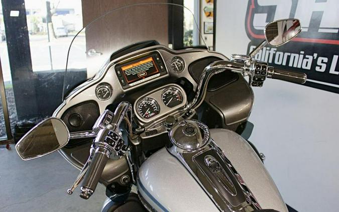 2016 Harley-Davidson® FLTRUSE - CVO™ Road Glide Ultra®