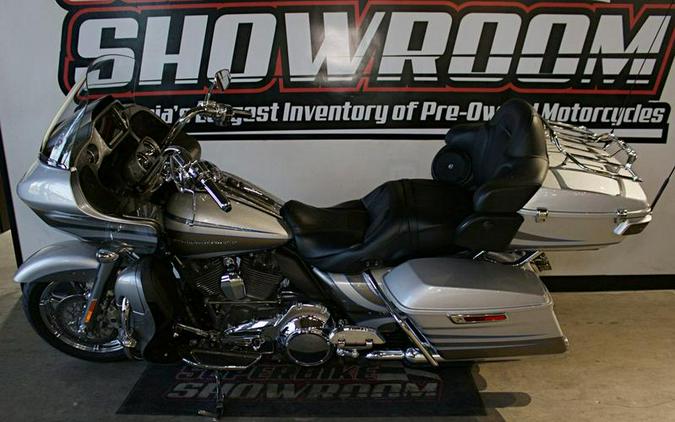 2016 Harley-Davidson® FLTRUSE - CVO™ Road Glide Ultra®