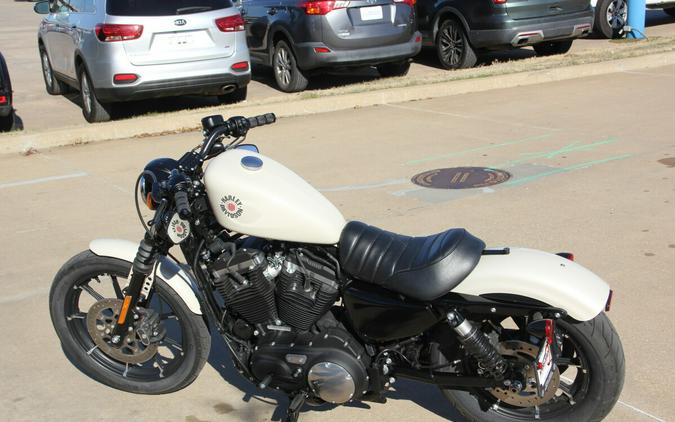 2022 Harley-Davidson Iron 883 White Sand Pearl
