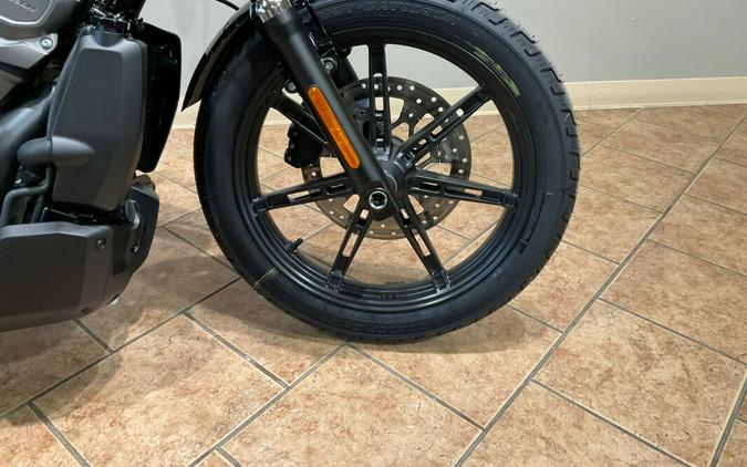 2024 Harley-Davidson Nightster™ Vivid Black RH975