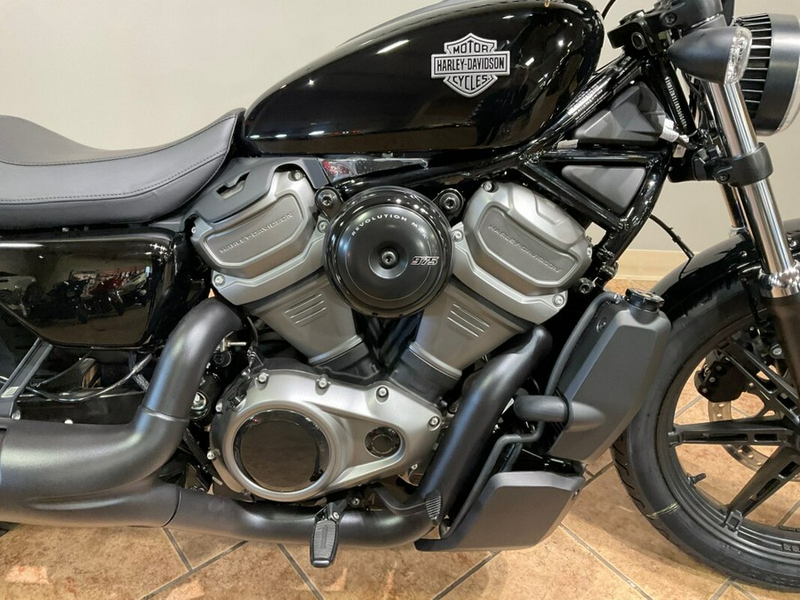 2024 Harley-Davidson Nightster™ Vivid Black RH975