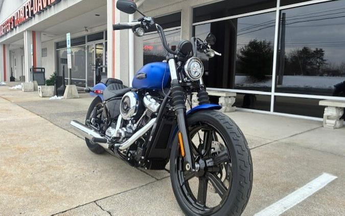 2026 Harley-Davidson® Street Bob® FXBB Aurora Blue Denim - Chrome w/Cast Wheels