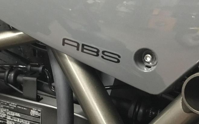 2024 Kawasaki Eliminator® ABS Pearl Storm Gray