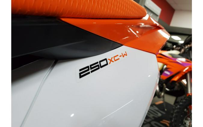 2024 KTM 250 XC-W