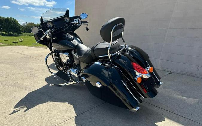 2017 Indian Motorcycle® Chieftain® Limited Thunder Black