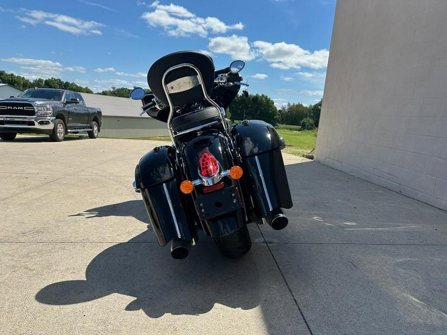 2017 Indian Motorcycle® Chieftain® Limited Thunder Black