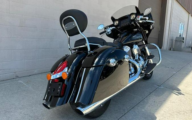 2017 Indian Motorcycle® Chieftain® Limited Thunder Black