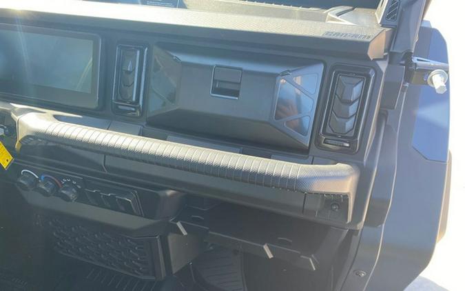 2026 Can-Am Defender XT CAB HD11 With 10.25 in.display
