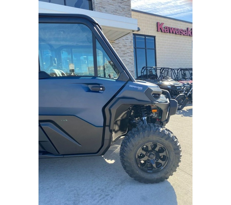 2026 Can-Am Defender XT CAB HD11 With 10.25 in.display