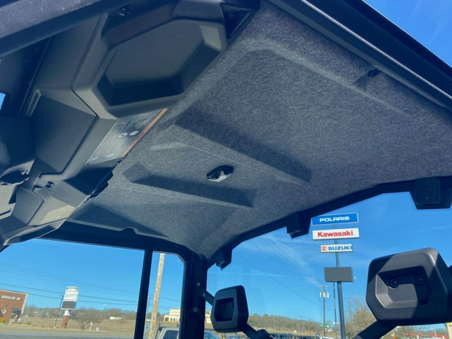 2026 Can-Am Defender XT CAB HD11 With 10.25 in.display