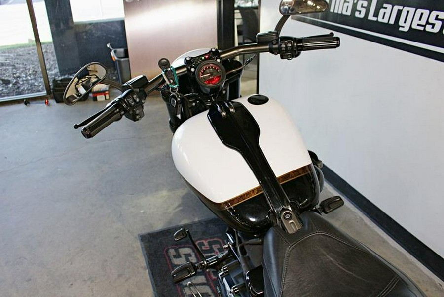 2016 Harley-Davidson® FXSE - CVO™ Pro Street Breakout®