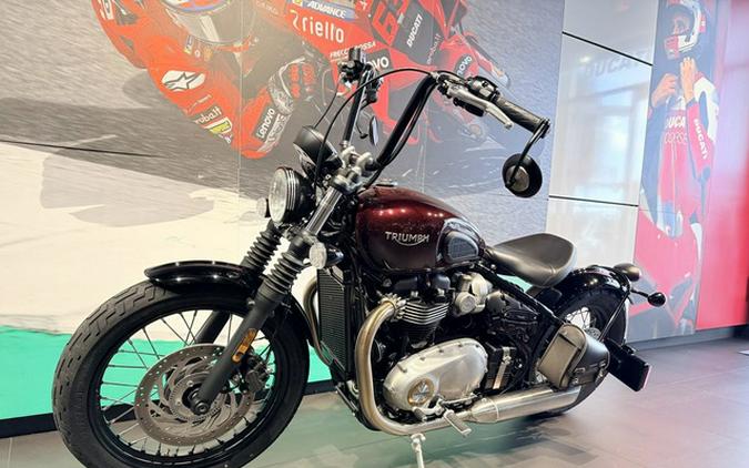 2018 Triumph Bonneville Bobber Morello Red