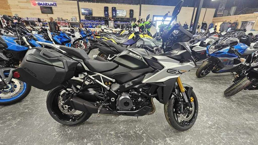 2024 Suzuki GSX-S 1000GX+